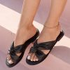 Flat leather sandals in black
