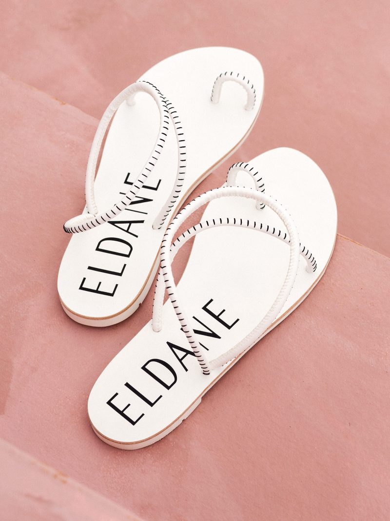 Flat leather sandals in white