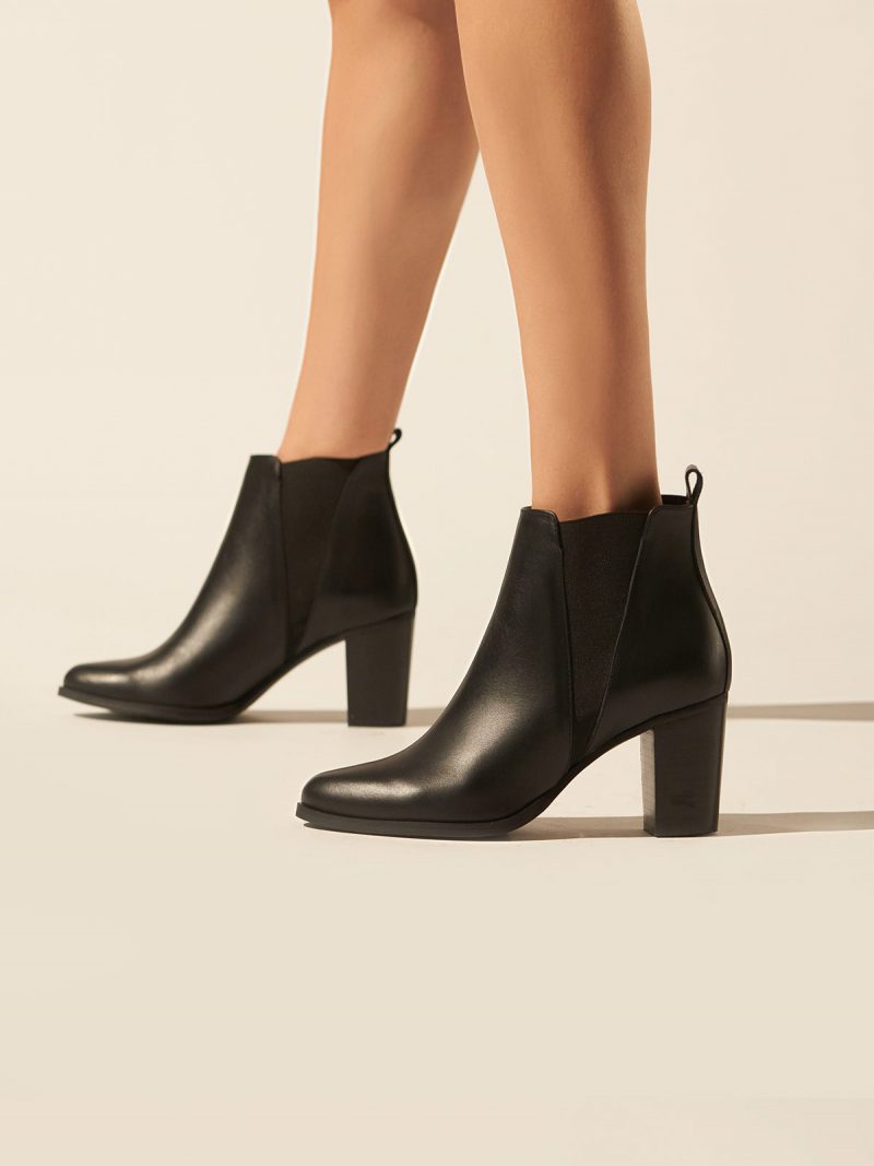 Chelsea block heeled leather booties in black
