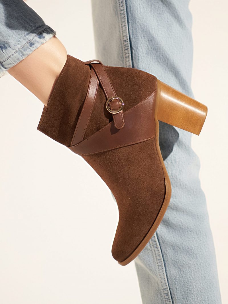 Chunky heel leather ankle boots in brown